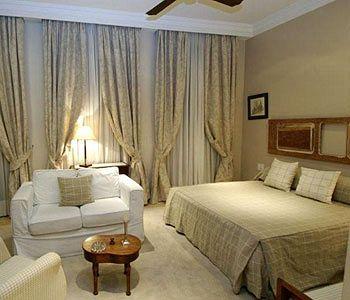 A Casa Das Portas Velhas