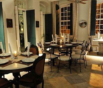 A Casa Das Portas Velhas