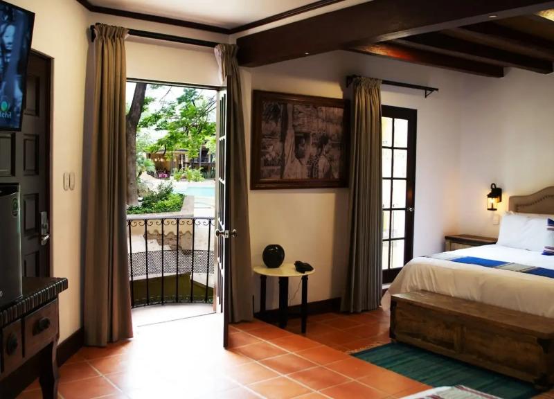 Casa De Adobe Gallery & Luxury Boutique