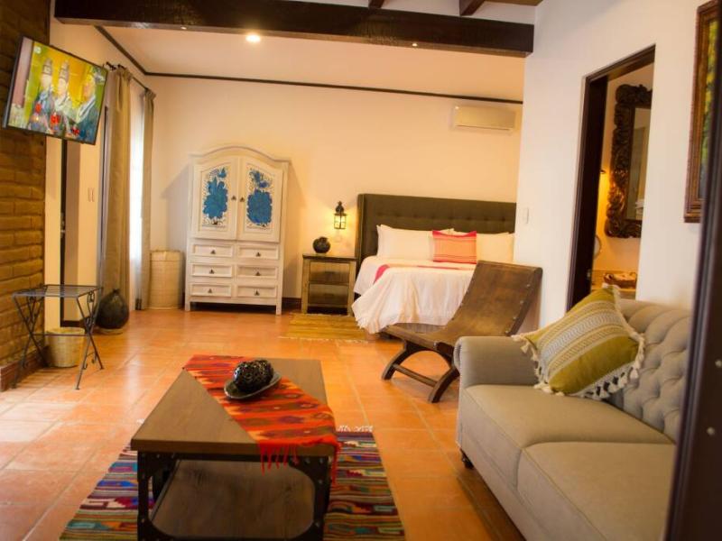 Casa De Adobe Gallery & Luxury Boutique