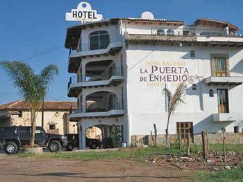 Hacienda La Puerta De Enmedio
