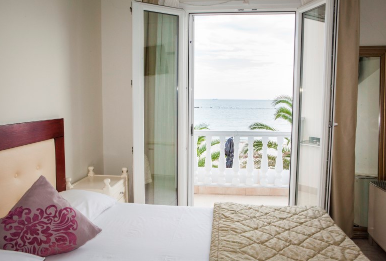 Zografos Hotel & Restaurant