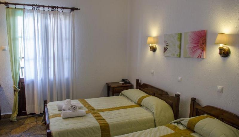 Elli Hotel