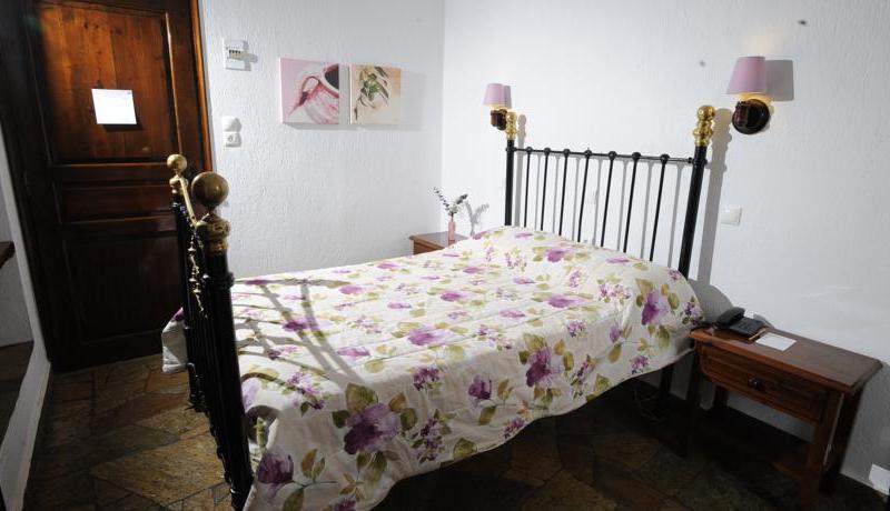 Elli Hotel