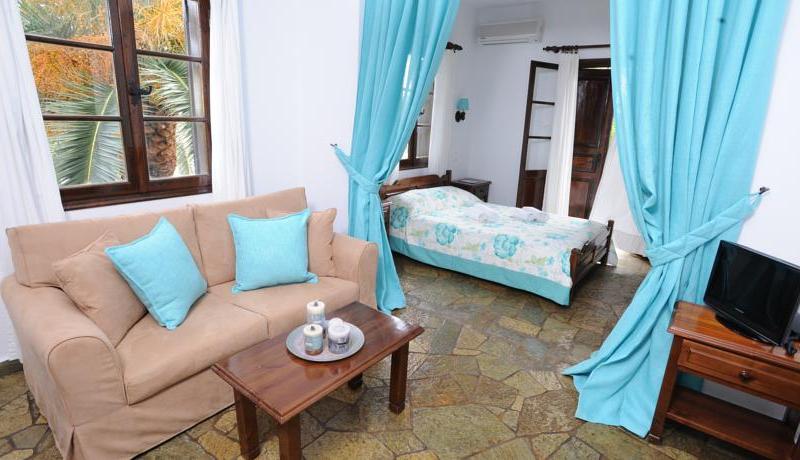 Elli Hotel