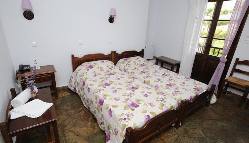 Elli Hotel