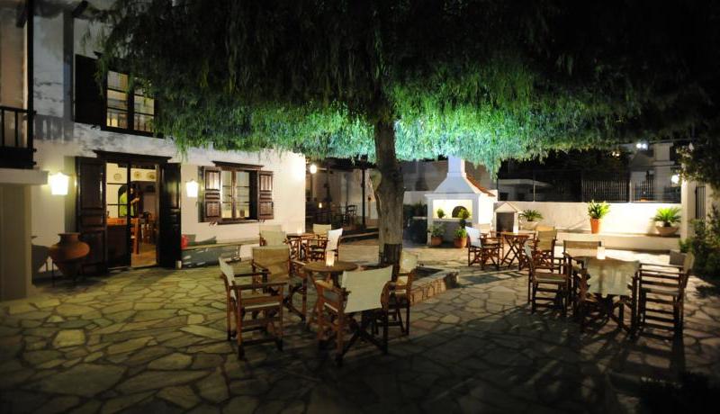 Elli Hotel