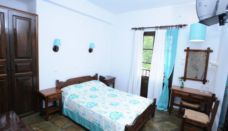 Elli Hotel