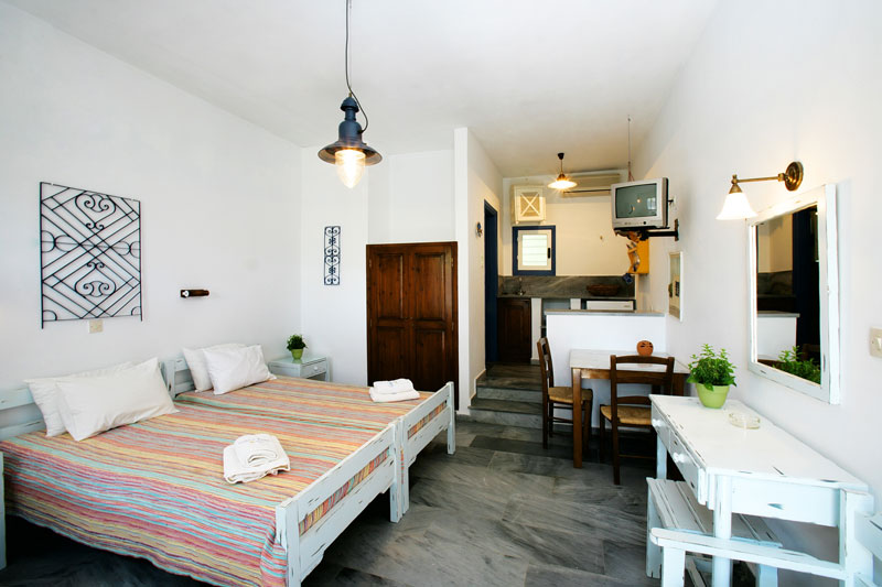 Golden Beach Hotel & Apartments