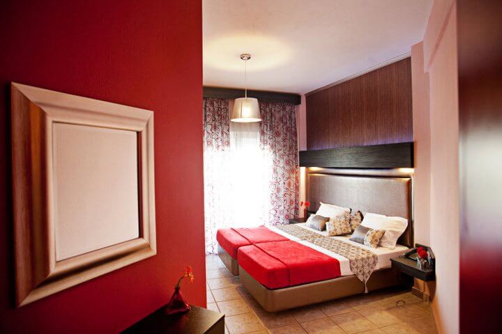 Kouros Hotel