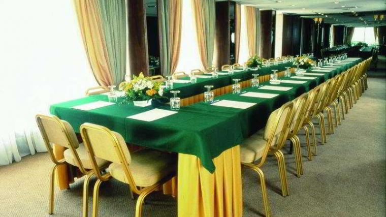 The Park Hotel Piraeus