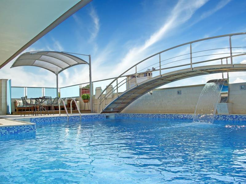 Principal New Leisure Hotel