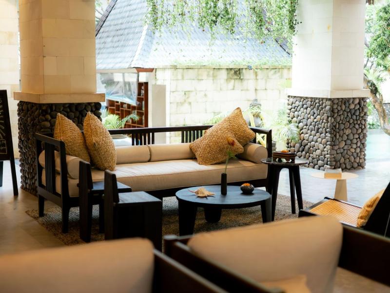 Fourteen Roses Beach Hotel