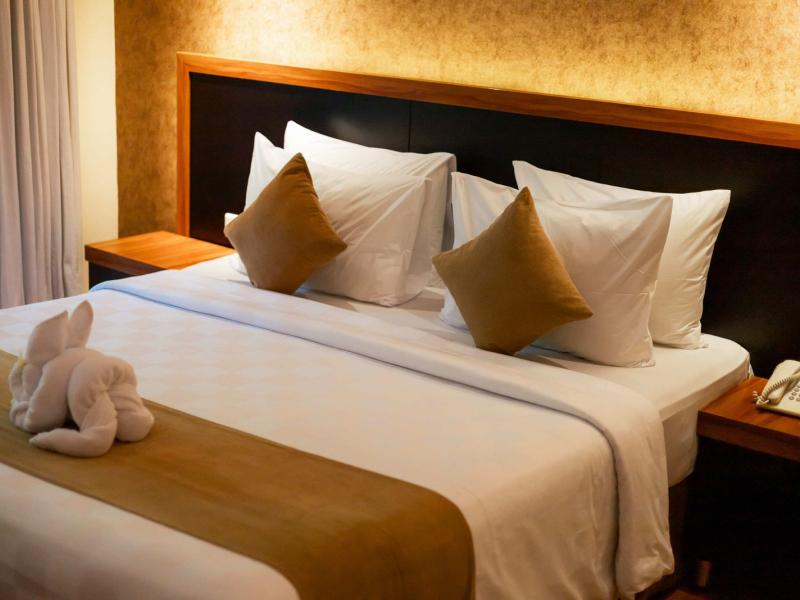 Fourteen Roses Beach Hotel