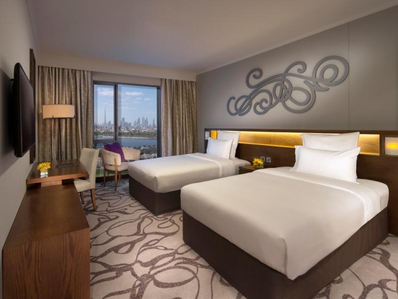 Pullman Dubai Creek City Centre Hotel