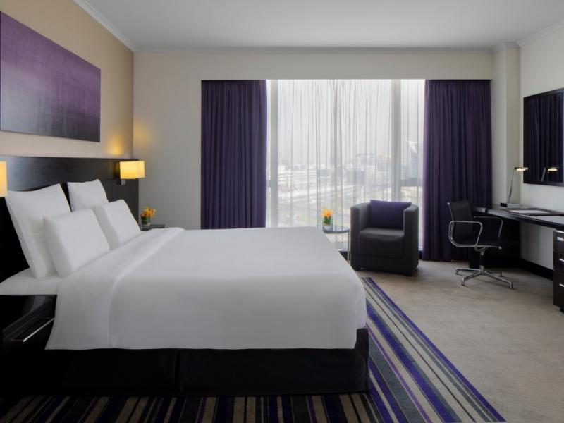 Pullman Dubai Creek City Centre Hotel