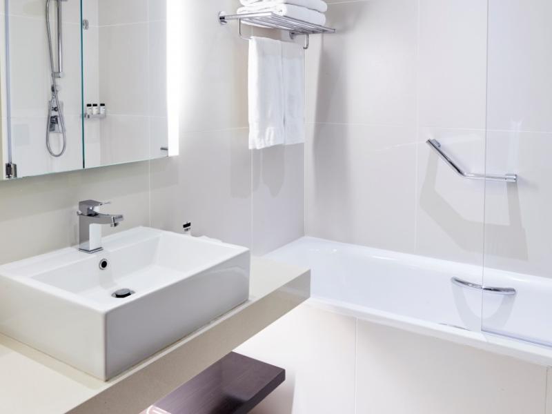 Pullman Dubai Creek City Centre Hotel