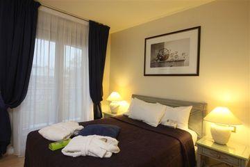 Golden Tulip Royal Garden Champs Elysees