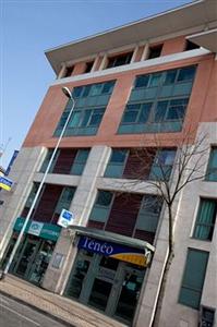 Teneo Suites Bordeaux Hotel