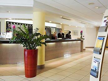 Mercure Paris Massy Gare TGV