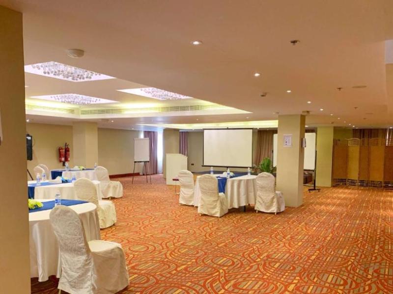 Best Western Premier Muscat