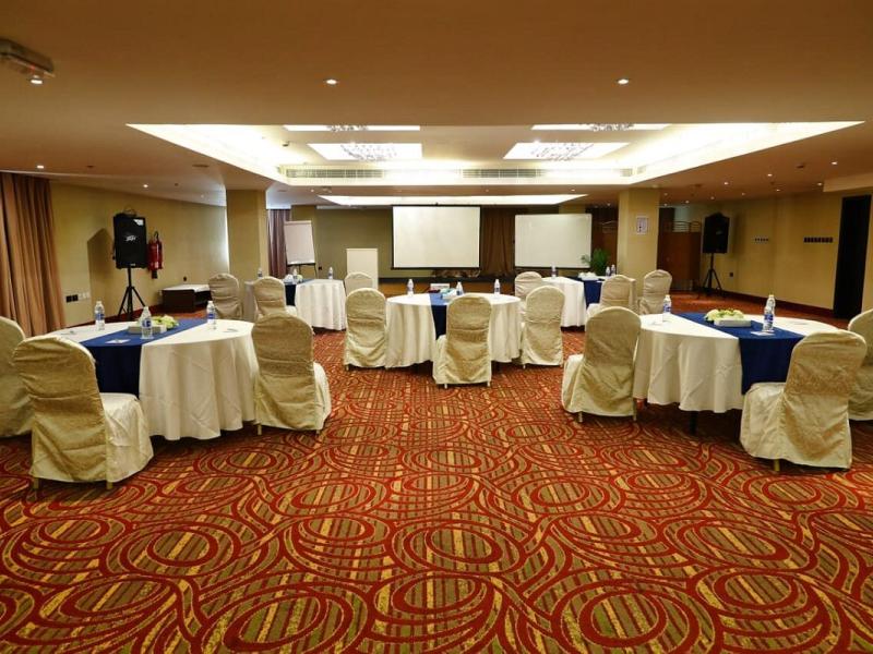 Best Western Premier Muscat