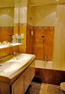 Golden Tulip Cannes Hotel de Paris