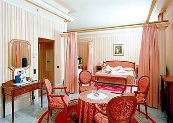 Golden Tulip Cannes Hotel de Paris