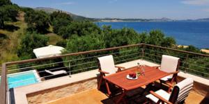 Exensian Villas & Suites