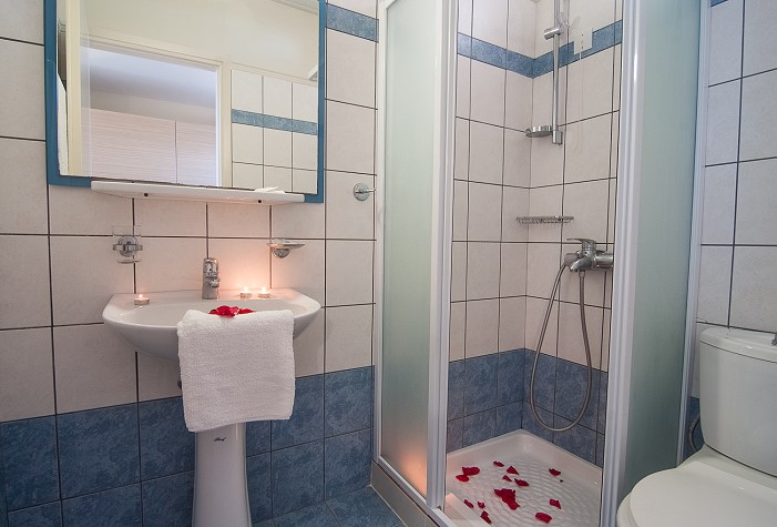 Kalamaki Beach Hotel