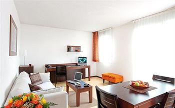 Park & Suites Elegance