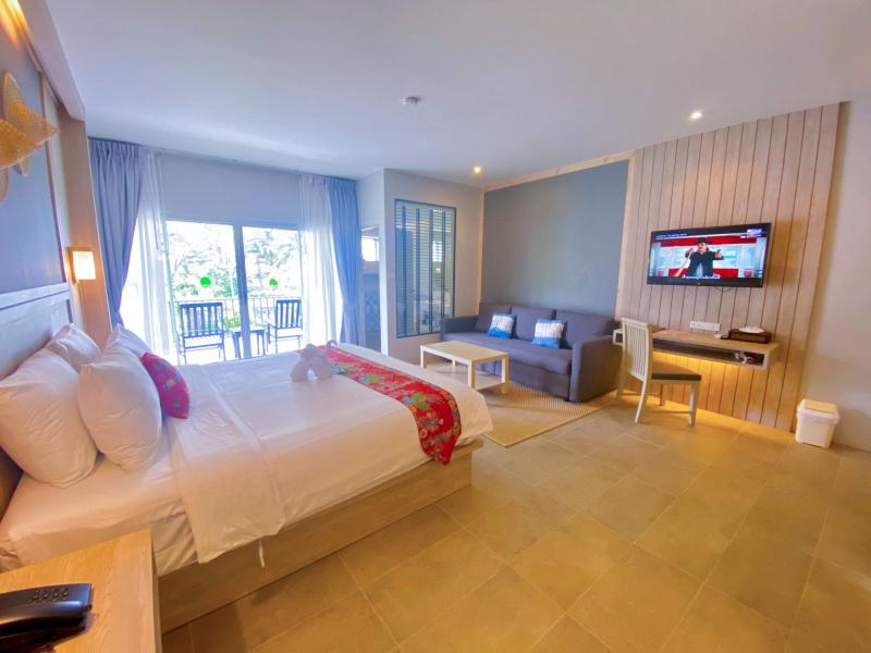 Palm Galleria Resort