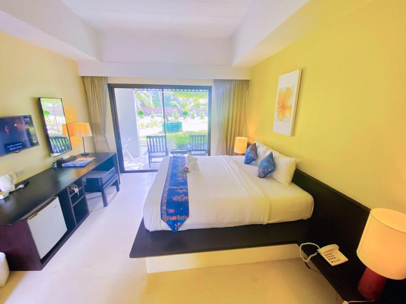 Palm Galleria Resort