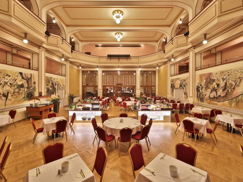 Ariston & Ariston Patio