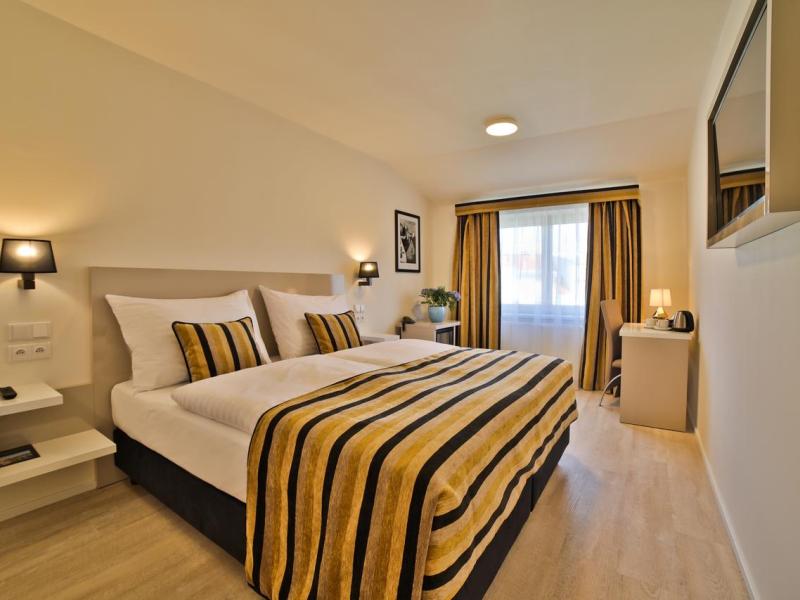 Ariston & Ariston Patio