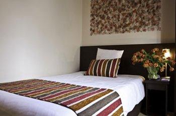 New Hotel Lafayette