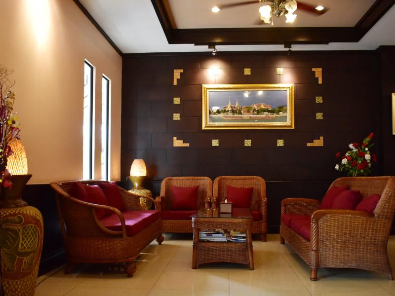 Outdoor Inn & Restaurant