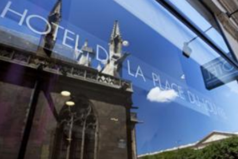 De La Place Du Louvre