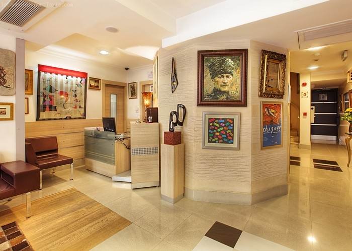 Gallery Residence
