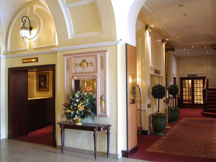 West End Hotel