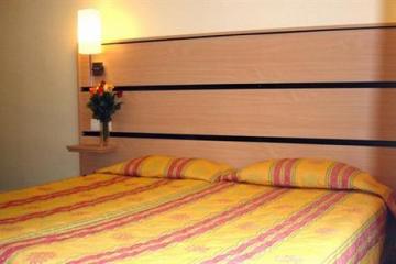 Отель Jardins de Paris Montmartre Франция, Париж, фото 5