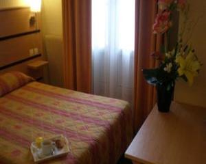 Отель Jardins de Paris Montmartre Франция, Париж, фото 6