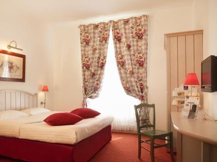 Hotel Campanile Val de France