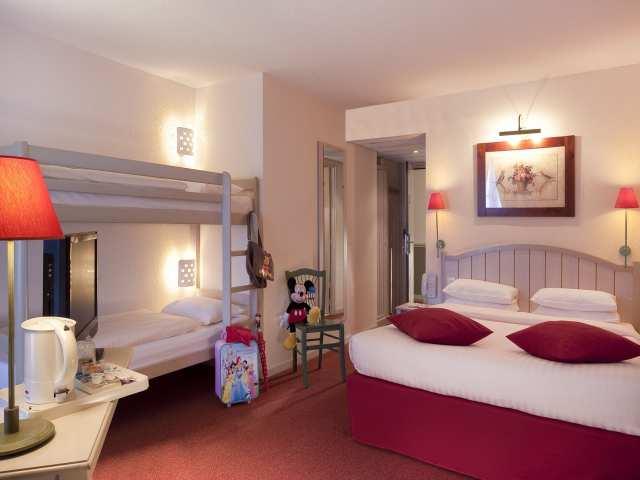 Hotel Campanile Val de France