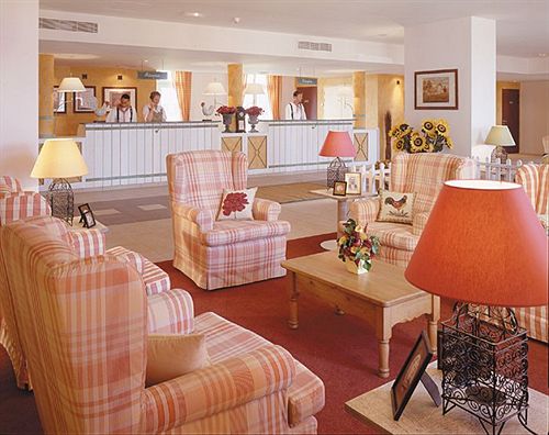 Hotel Campanile Val de France