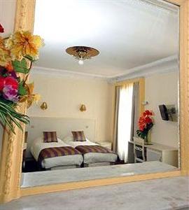 La Boetie Hotel