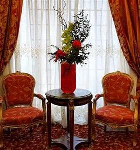 La Boetie Hotel
