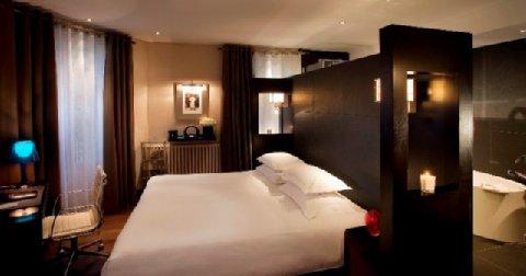 Room Mate Alain Champs Elysees