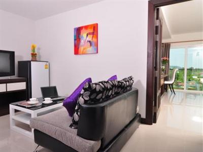 OYO 241 Ratana Hotel Sakdidet