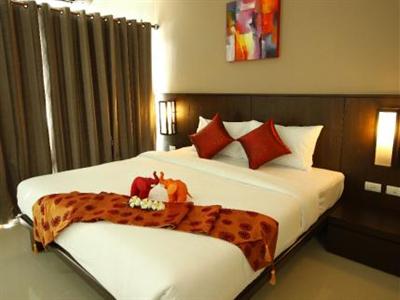 OYO 241 Ratana Hotel Sakdidet